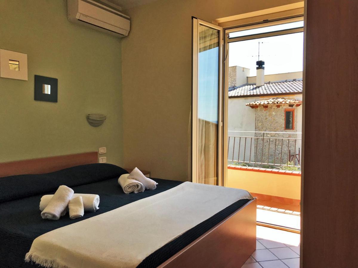 B&B Villa Degli Ulivi Praia a Mare Exteriör bild
