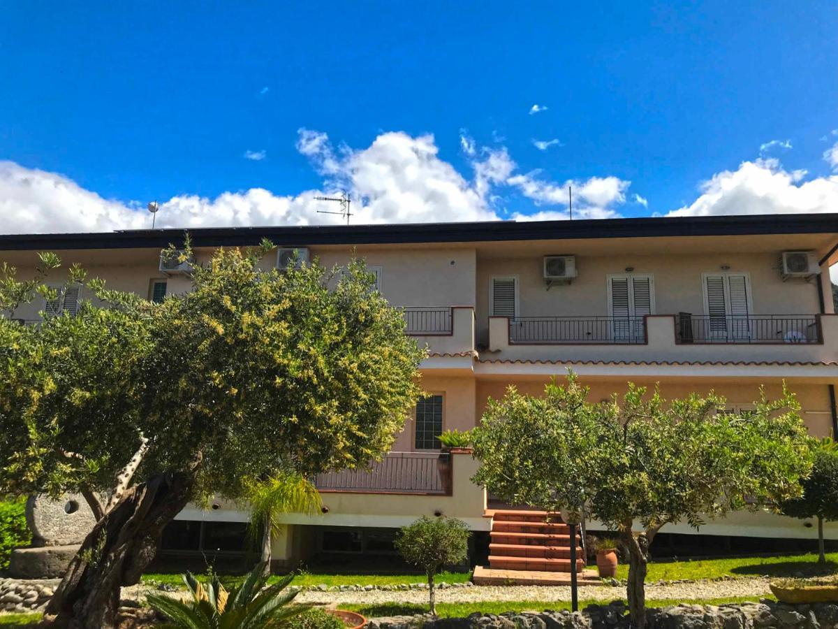 B&B Villa Degli Ulivi Praia a Mare Exteriör bild