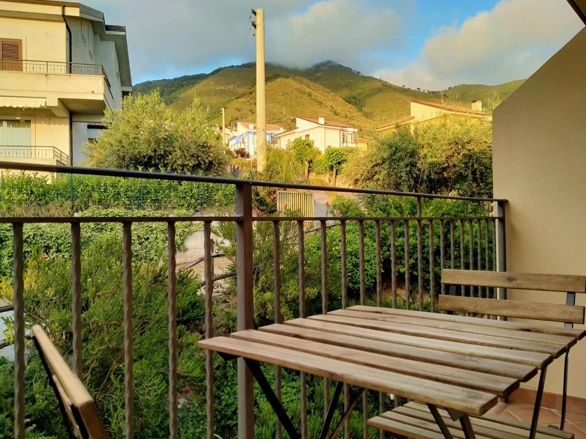 B&B Villa Degli Ulivi Praia a Mare Exteriör bild